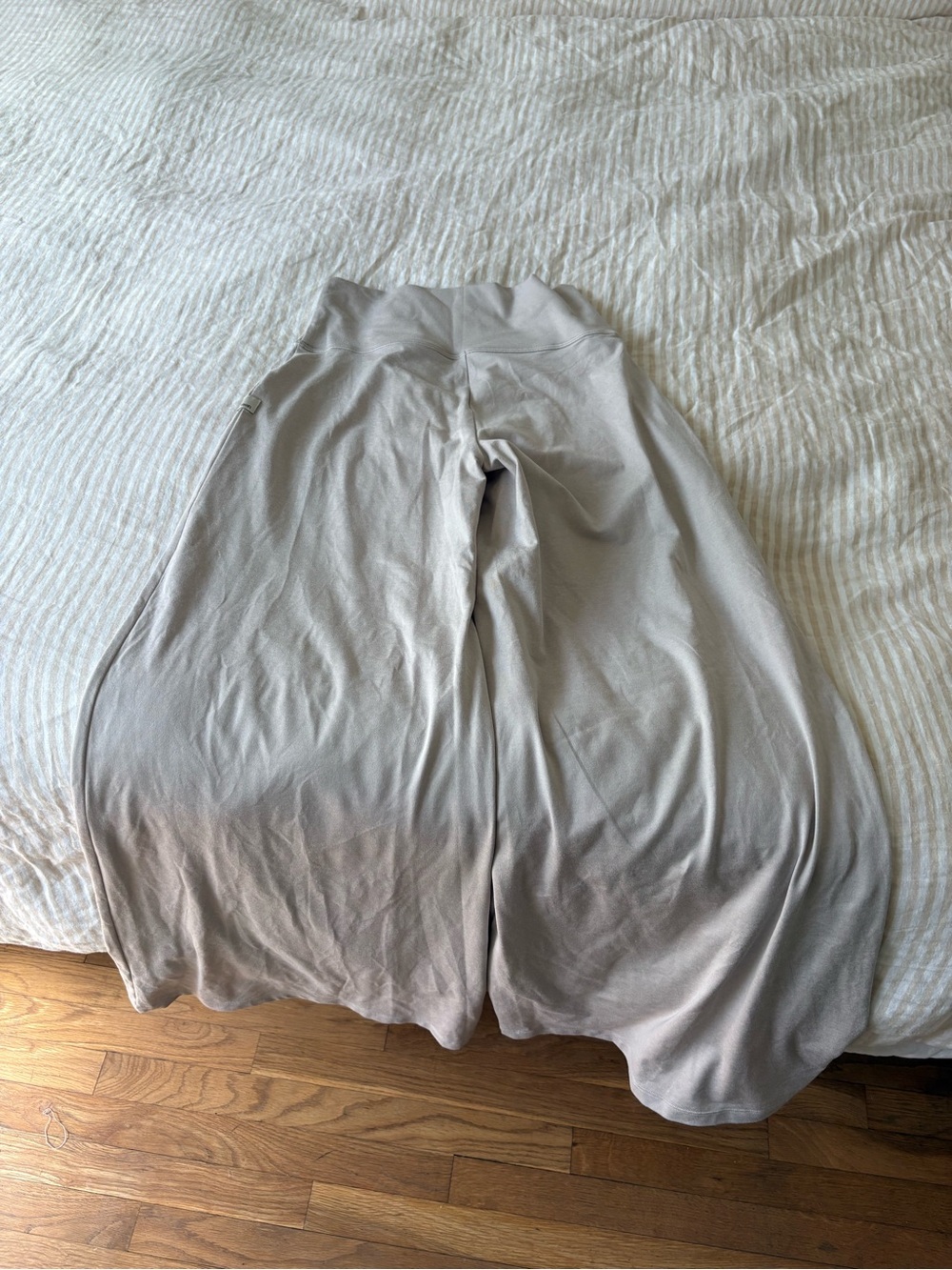 Vuori Halo Easy Wideleg Pant - Picture 4 of 5